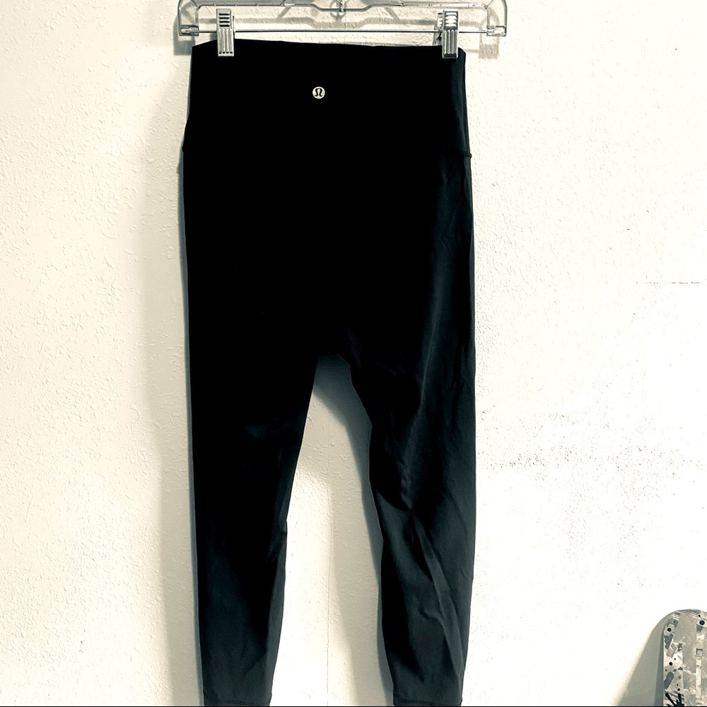 Lululemon Wunder Under High-Rise 7/8 Tight *Full-On Luxtreme 25" Size 6